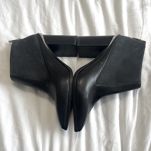 See By Chloe Black Leather Platform Booties with sliver details and back zip - Picture 3 of 5